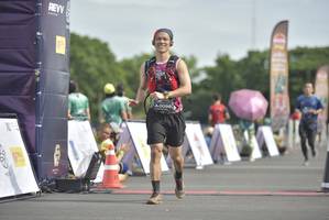 BIB: 0008
                            <button type="button" onclick="openModal(4945121)" class="btn btn-primary btn-sm float-right btn-popup" data-toggle="modal" data-target=".modal-high-quality">
                        <i class="fas fa-shopping-cart"></i> Add to Cart
                    </button>
                                            <button type="button" onclick="isThisMe(4945121, true)" class="btn btn-success btn-sm float-right btn-popup btn-isme hidden" data-toggle="tooltip" data-placement="bottom" title="นี่คือรูปของคุณใช่ไหม คลิกที่นี่เพื่อเอาเข้าอัลบั้ม">
                        <i class="fas fa-plus"></i> Add to album
                    </button>
                    <button type="button" onclick="isThisMe(4945121, false)" class="btn btn-warning btn-sm float-right btn-popup btn-isnotme hidden">
                        <i class="fas fa-ban"></i> Remove from album
                    </button>